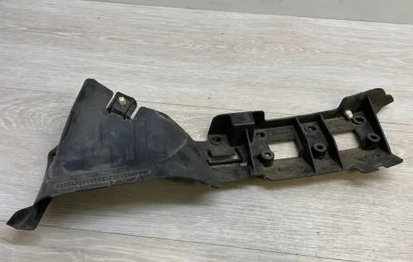 Porsche Cayenne (92A) Front bumper corner part panel trim 7P5807795A