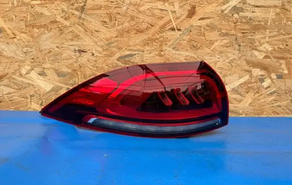 Mercedes-Benz GLE W167 Rear/tail lights A1679061007 CCC17010A