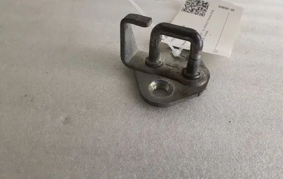 Hummer H3 Front door lock loop/hook striker 5718