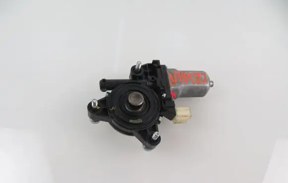 KIA Rio Front door window regulator motor 824601W000