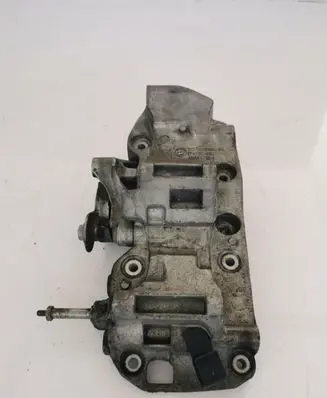 BMW 3 F30 F35 F31 Generator/alternator bracket 8506863