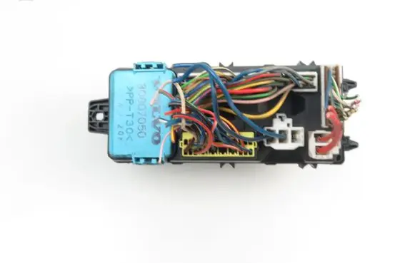 Volvo S40, V40 Central body control module 30807016 30807050