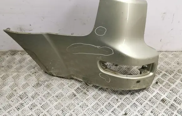 Rear bumper corner part panel trim
