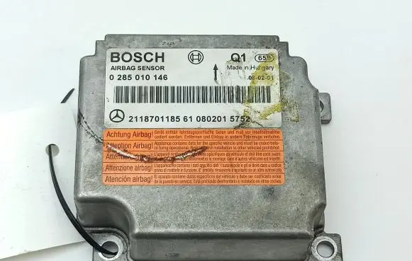 Mercedes-Benz E W211 Airbag control unit/module 2118701185 0285010146