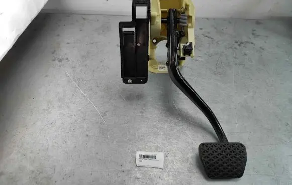 BMW 7 F01 F02 F03 F04 Brake pedal 35006775368 6775368