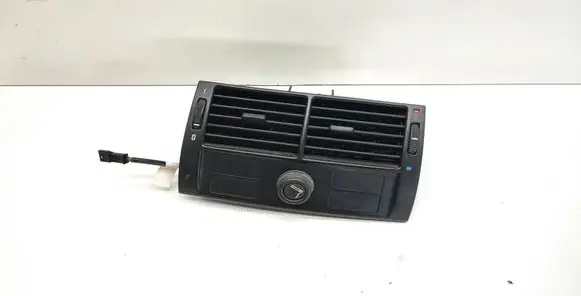 BMW X5 E53 Rear air vent grill 8409081 8370910 8370911