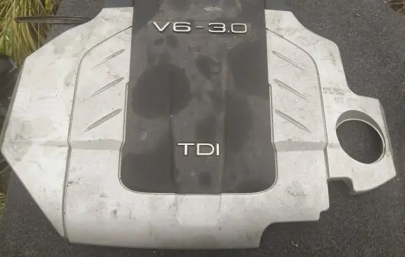 Audi A6 S6 C6 4F Engine cover (trim) 059103925AG PA6M304 PAGG10M20