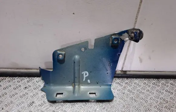 Renault Master III Fender mounting bracket