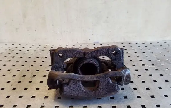 Honda CR-V Front brake caliper
