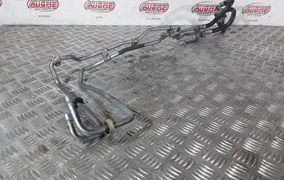 Mercedes-Benz S W222 Gearbox oil cooler pipe/hose 7361637