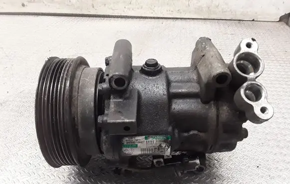 Renault Clio III Air conditioning (A/C) compressor (pump) 8200357173