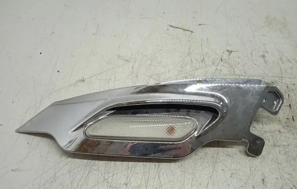 Mini Cooper Countryman R60 Front fender indicator light 61697910