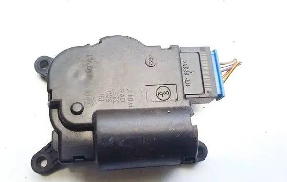 Audi Q3 8U Air flap motor/actuator 5Q0907511L t915266a