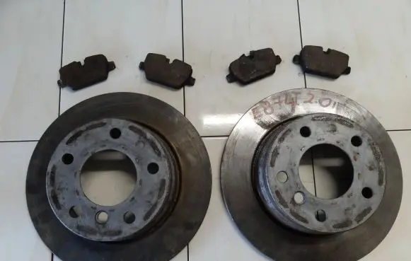 BMW 1 E81 E87 Rear brake disc