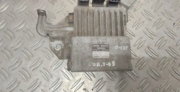 Toyota Corolla Verso AR10 Fuel injection control unit/module 8987120070