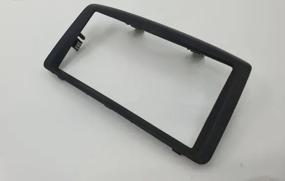 Chrysler Town u0026 Country V Radio/GPS head unit trim