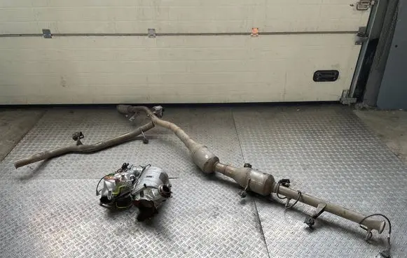 Renault Trafic III (X82) Rear muffler/silencer tail pipe 208A02747R