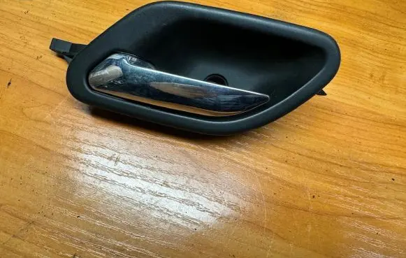 Front door interior handle