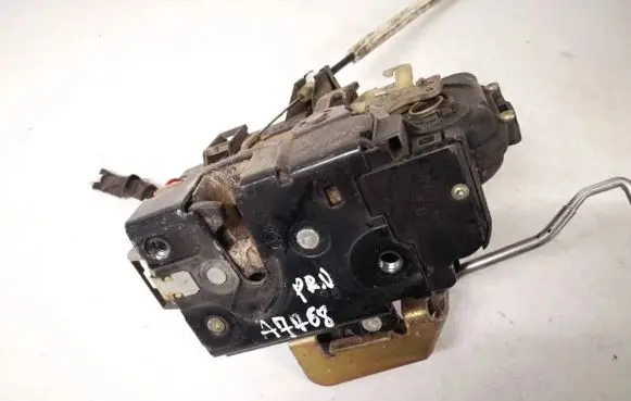 Audi A6 S6 C5 4B Front door lock