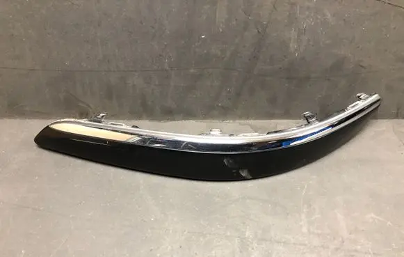 Volkswagen Touran I Front bumper splitter molding 1T0807655