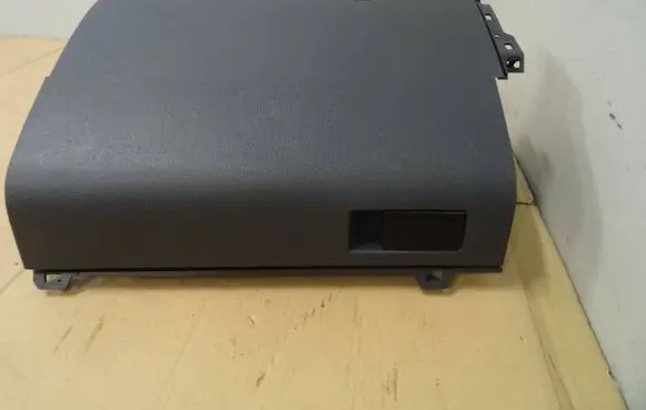 Volkswagen Touran I Glove box 1T1857101A