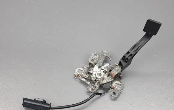 Citroen DS5 Engine bonnet/hood lock/catch