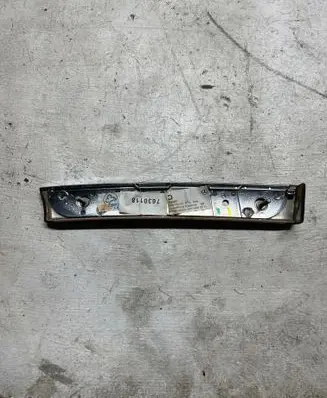 Mercedes-Benz E W211 Panel trim A2116800371