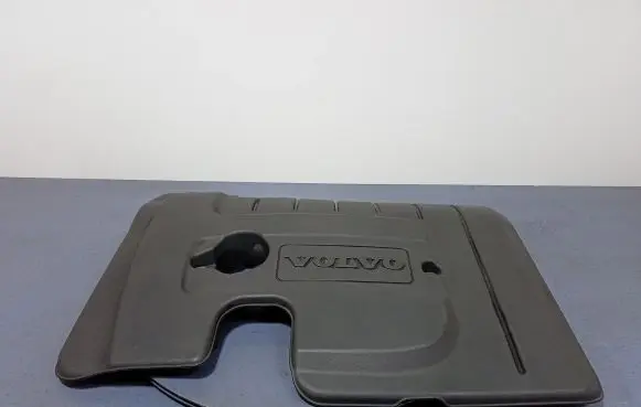 Volvo V50 Front underbody cover/under tray 