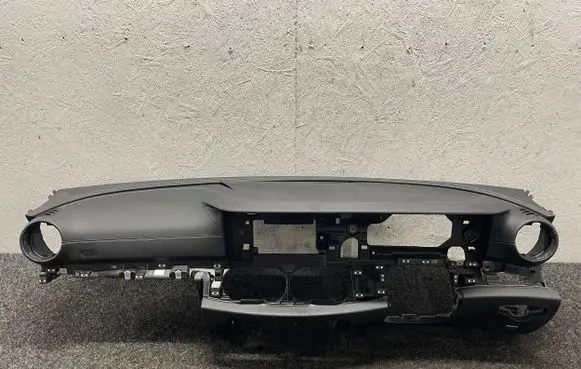 Mercedes-Benz E W213 Dashboard