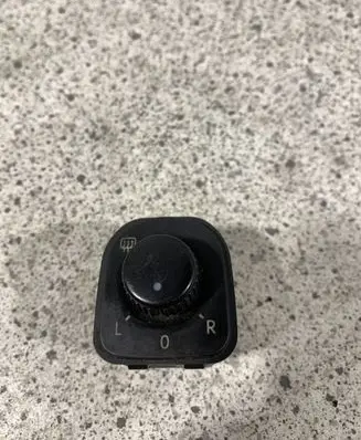Volkswagen PASSAT B6 Wing mirror switch 1K0959565L
