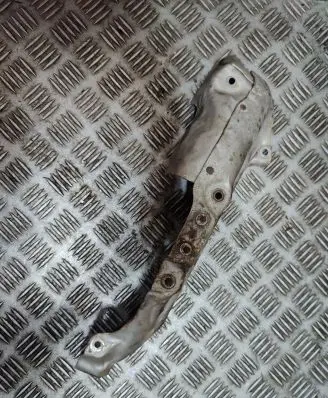 Ford Mondeo MK V Heat shield in engine bay 