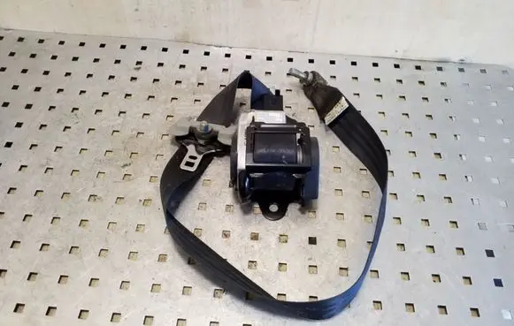 Mitsubishi Outlander Front seatbelt 6066747
