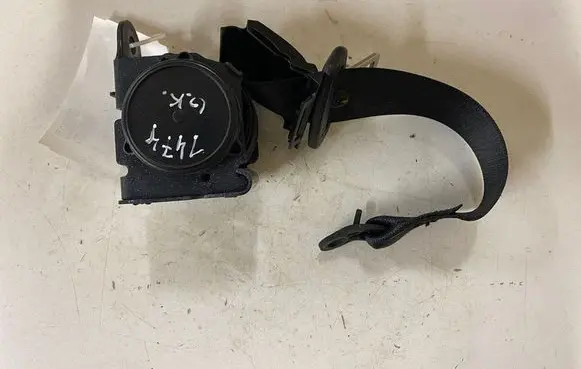 BMW 1 F20 F21 Rear seatbelt
