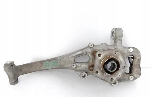 Audi Q7 4M Front wheel hub spindle knuckle 4M0407625D