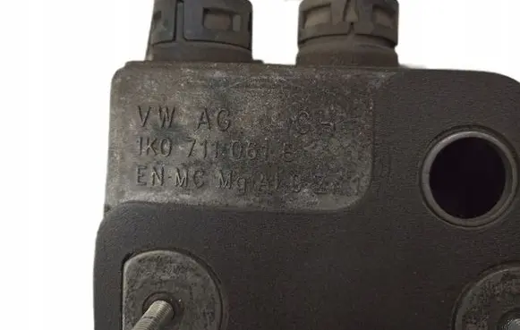 Skoda Octavia Mk2 (1Z) Gearbox retarder lever