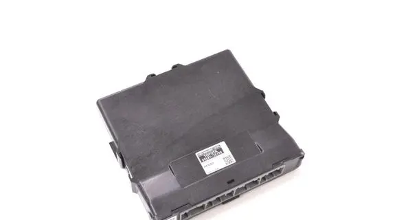 Lexus GS 250 350 300H 450H Engine control unit/module 8968130390