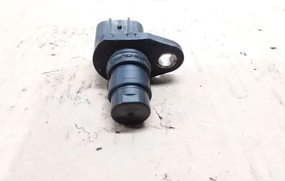 Opel Combo C Camshaft position sensor 8973216200