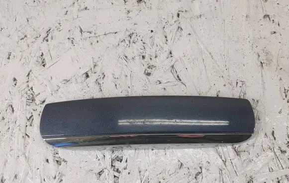 Audi A6 S6 C6 4F Front door handle cover 