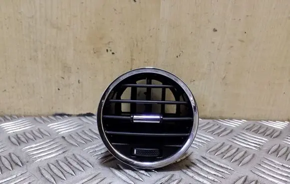 Opel Antara Dash center air vent grill