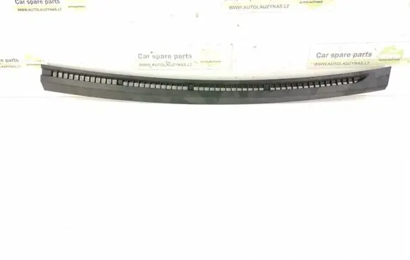 Mercedes-Benz C W205 Dash center air vent grill 2056890108 JCI2400069EU