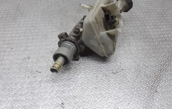 Ford Transit Master brake cylinder