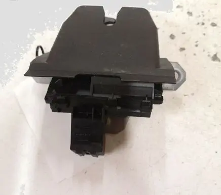 Volvo V40 Tailgate/trunk/boot lock/catch/latch 31335870