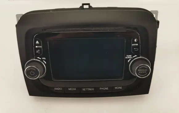 Fiat 500L Radio/CD/DVD/GPS head unit 07355674420 38C3860802000153
