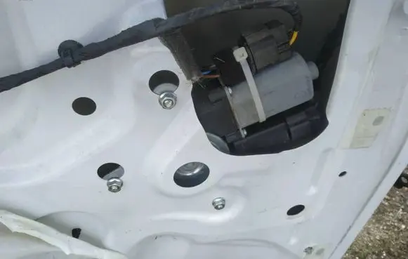 Opel Antara Sliding door window regulator with motor