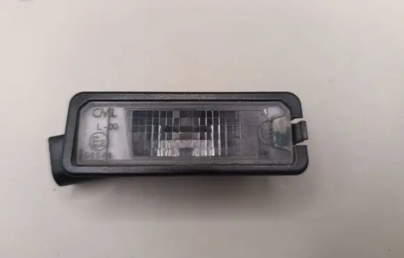 Volkswagen Golf VII Number plate light 1K8943021