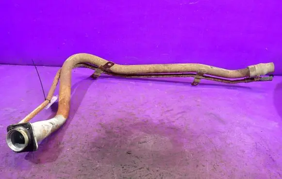 Fuel tank filler neck pipe