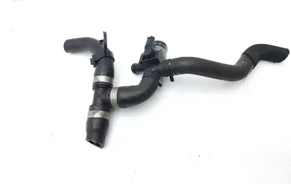 Mercedes-Benz CLA C117 X117 W117 Coolant heater control valve A2465000040