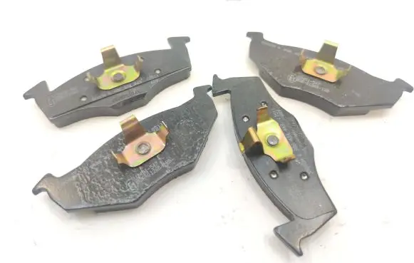 Volkswagen Golf III Brake pads (front) 0986424449 1H0698151B D694