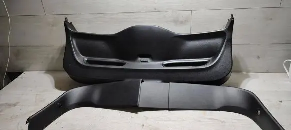Volvo V40 Tailgate/boot cover trim set 31291049