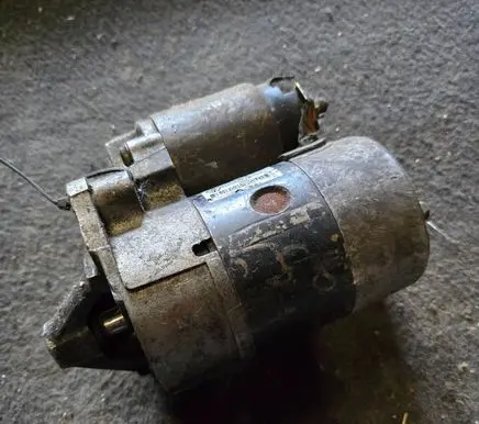 Renault Scenic I Starter motor 7700274351 M002T13581